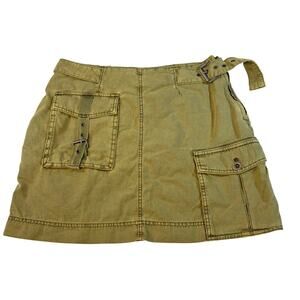 Free People olive green utility cargo skirt. Size 6. Multiple pockets, military